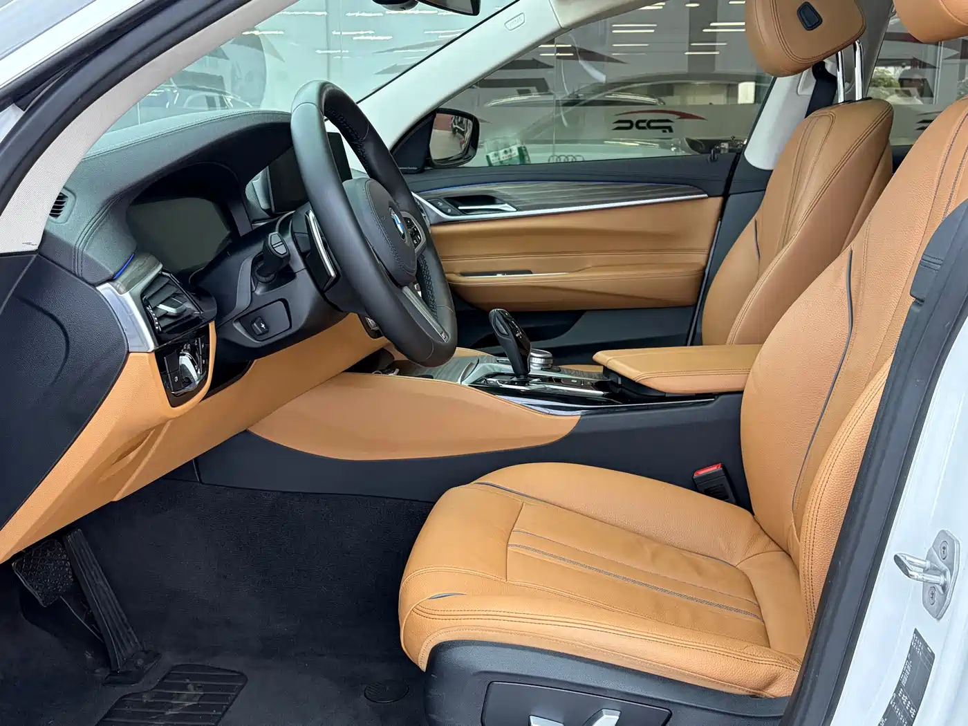 BMW 6 Series GT 2020 630i Luxury Design Package фото 6