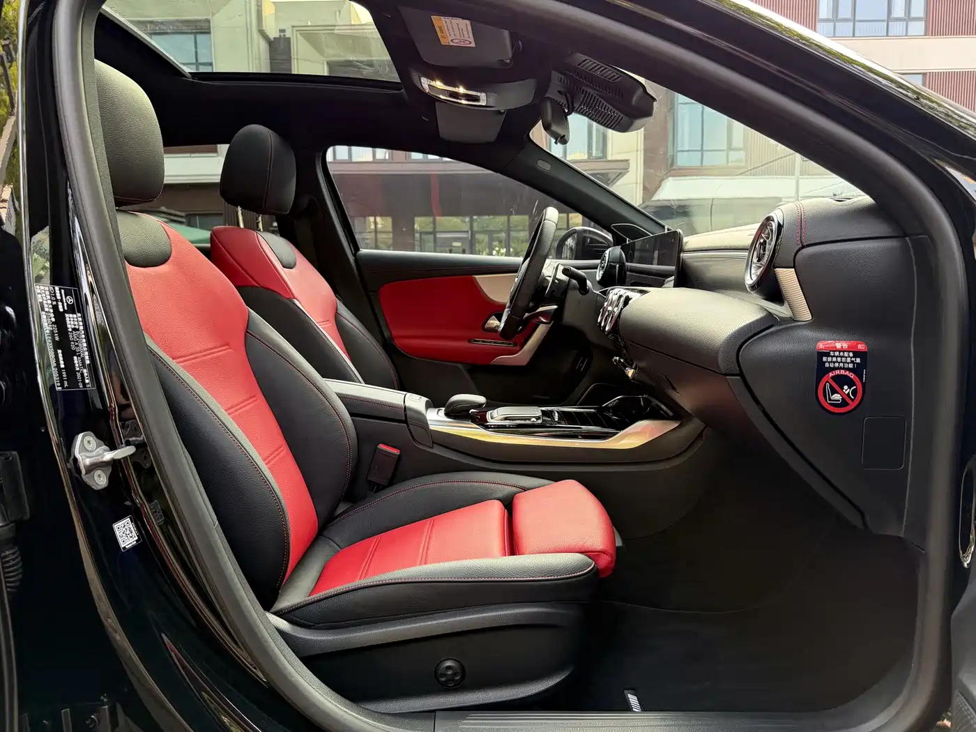 Mercedes-Benz A-Class AMG 2022 AMG A 35 L 4MATIC фото 10