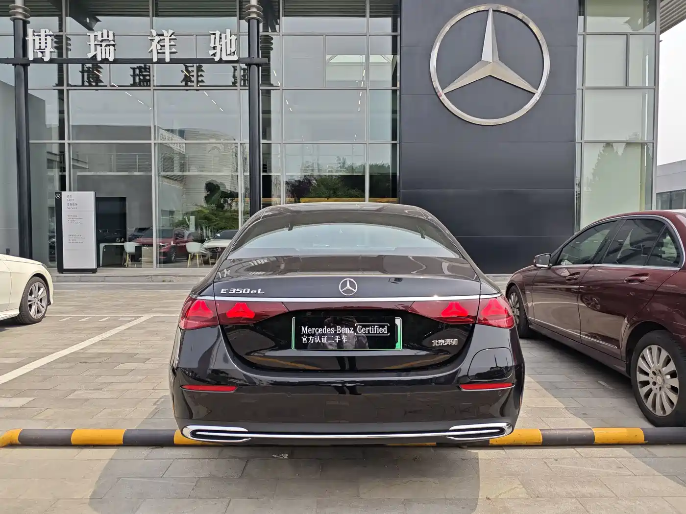 Mercedes-Benz E-Class New Energy 2024 E 350 e L Plug-in Hybrid Sedan фото 4