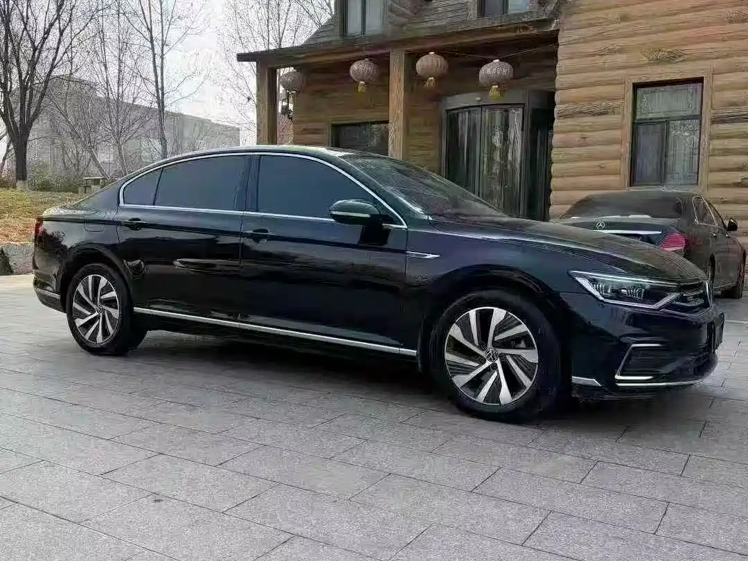 VOLKSWAGEN MAGOTAN GTE PLUG IN HYBRID