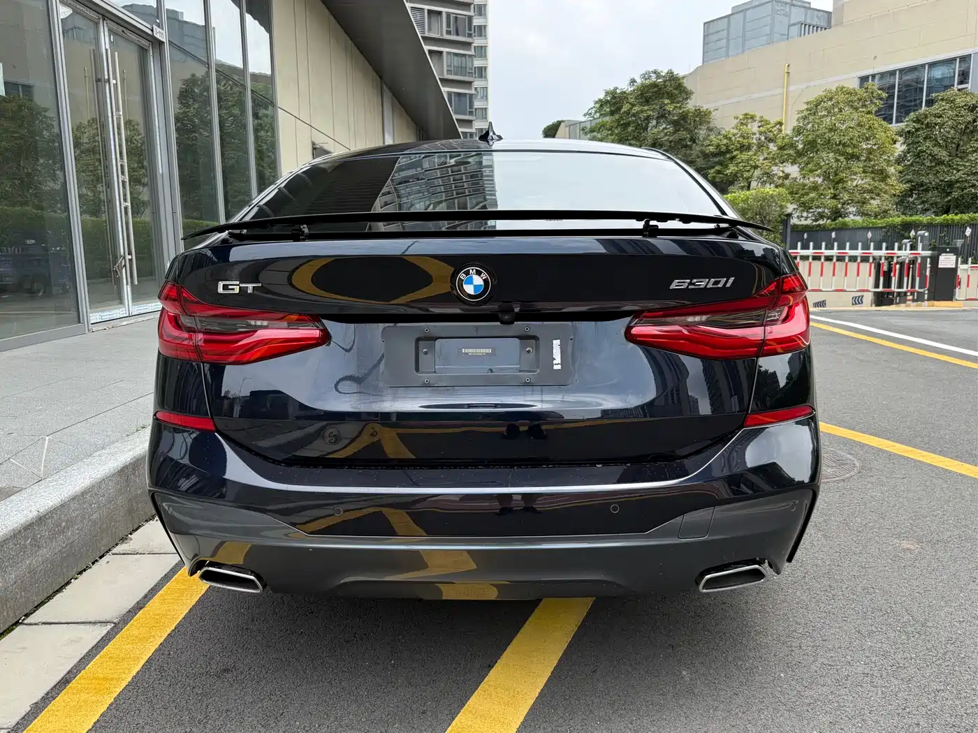 BMW 6 Series GT 2018 630i M Sport Package фото 5