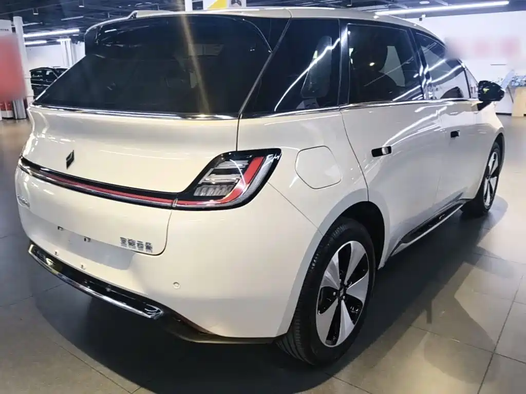 Фото 7 - Baojun Cloud