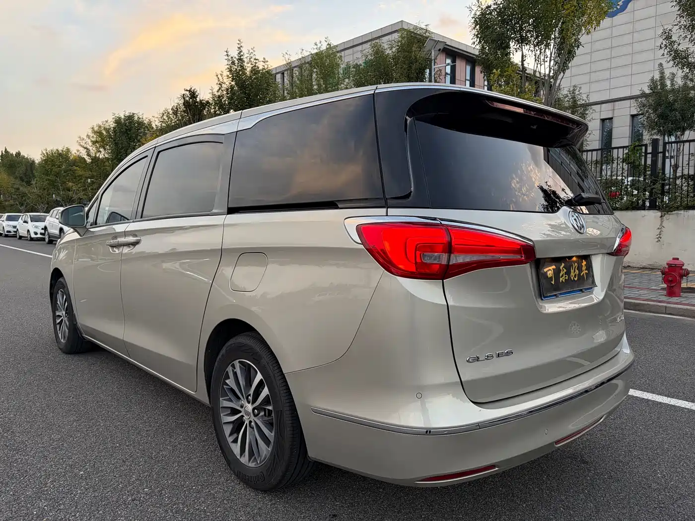 Buick GL8 2017 ES 28T Luxury China V фото 7