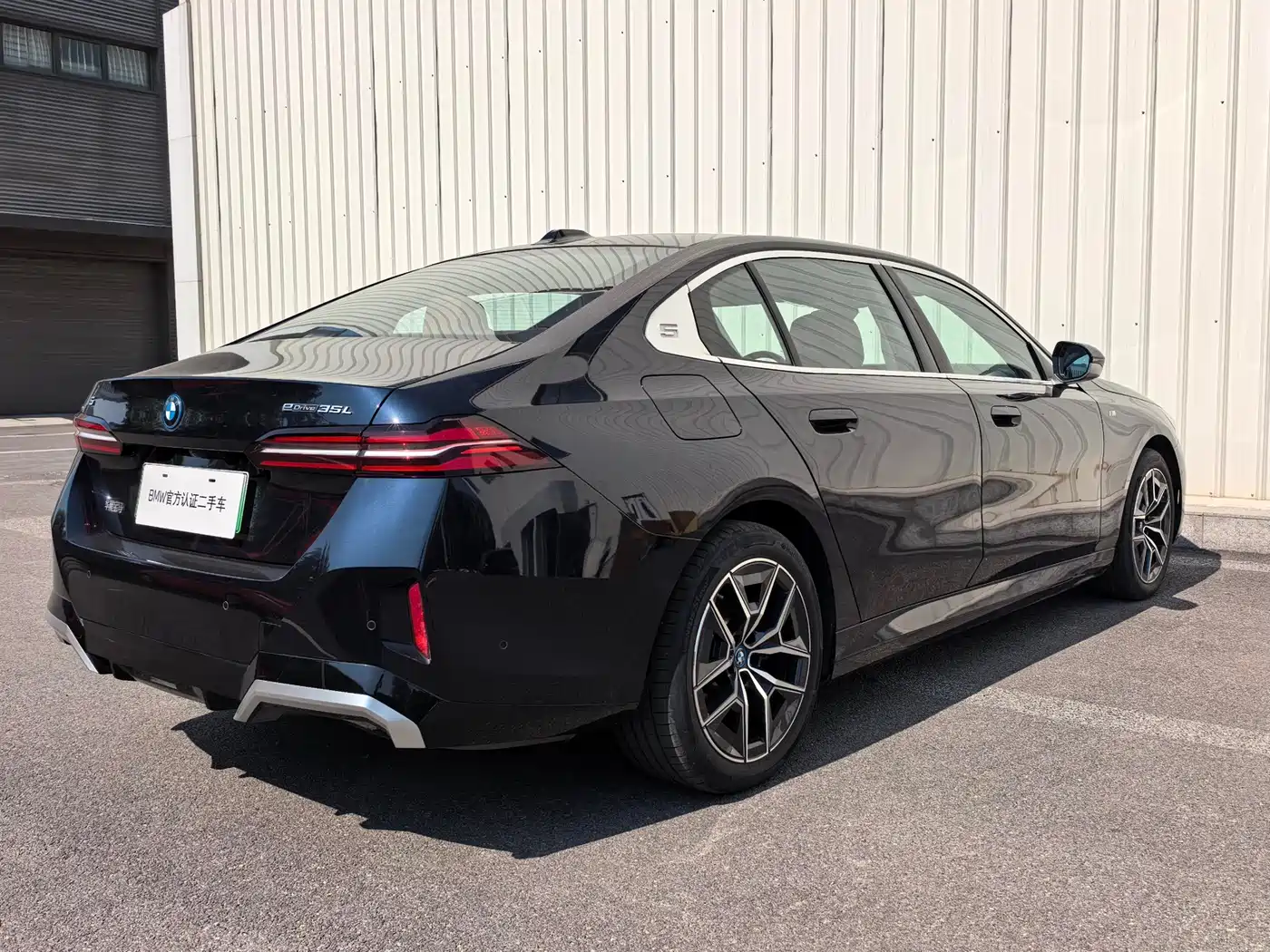 BMW i5 2024 eDrive 35L M Sport Package фото 9