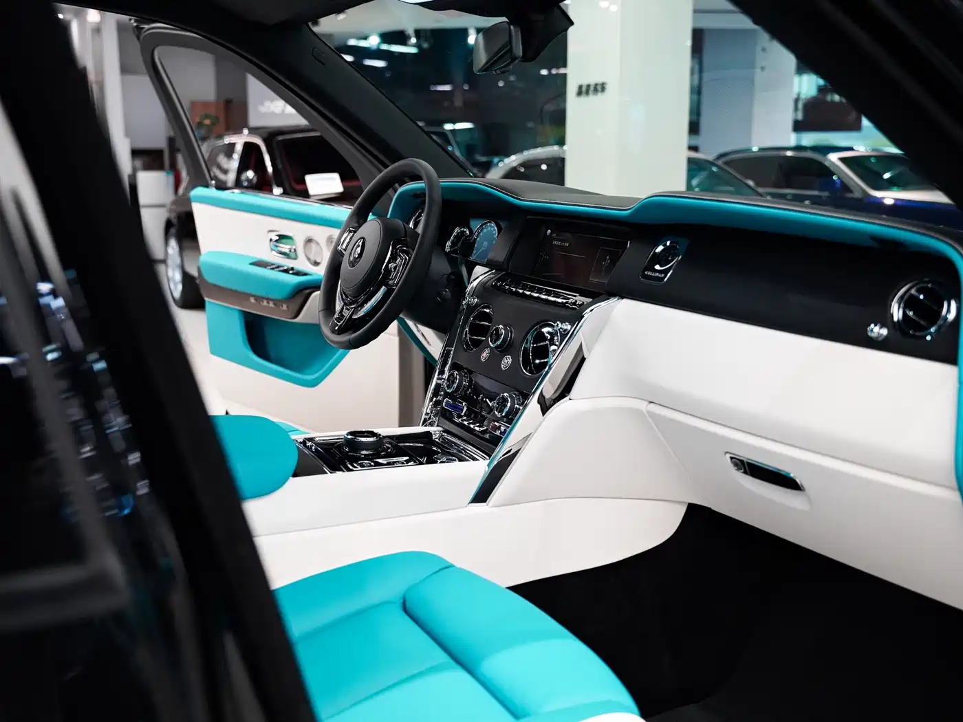 ROLLS-ROYCE CULLINAN