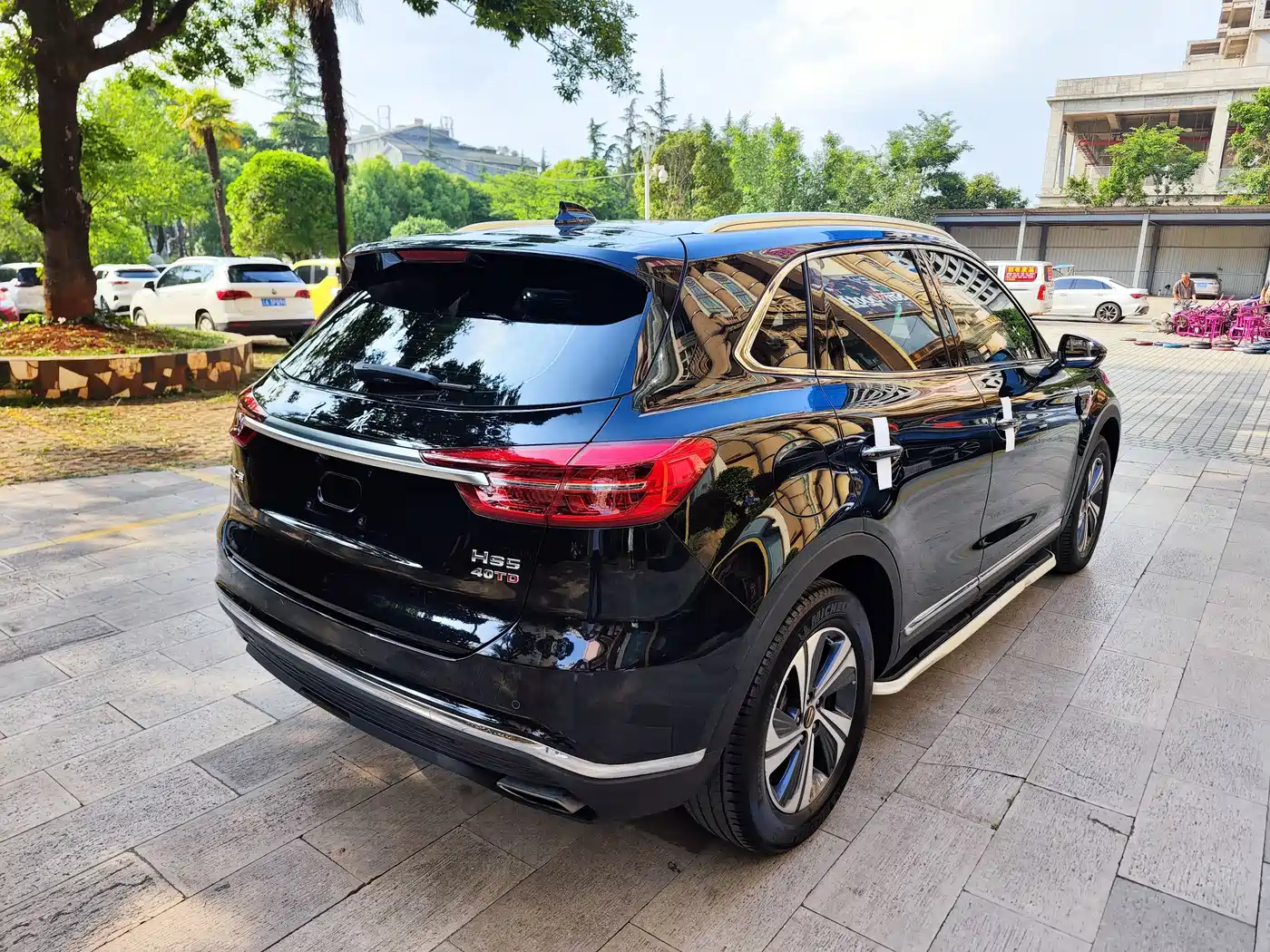 Hongqi HS5 2019 2.0T Smart Connect Enjoy Edition фото 6