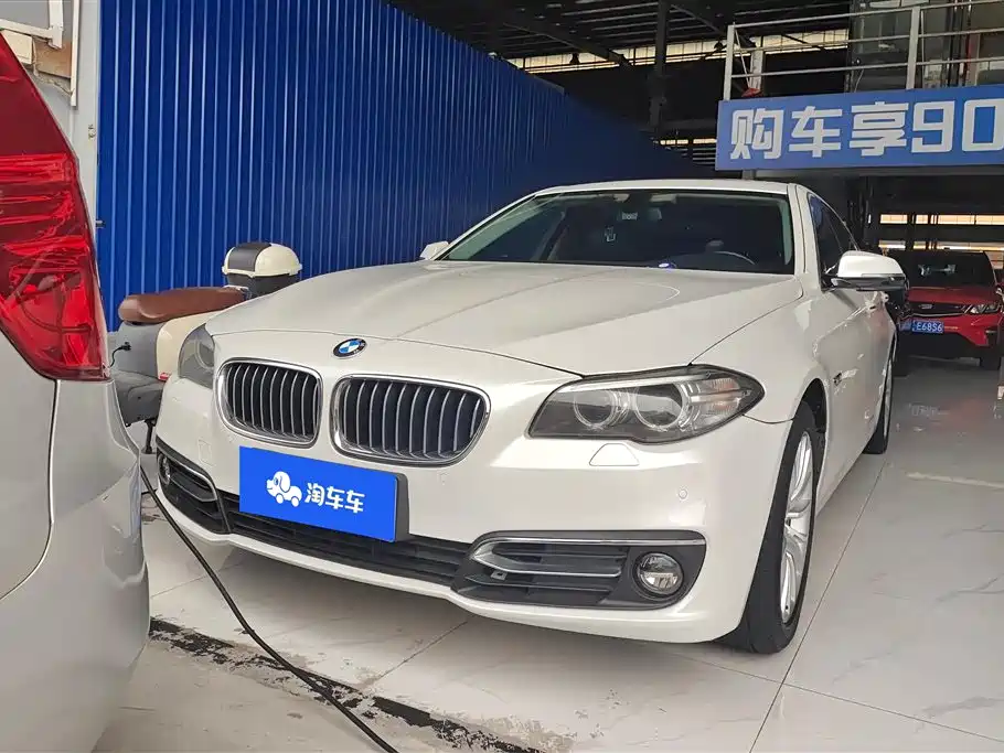 BMW 5 Series 2017 525Li Luxury Design Package фото 2