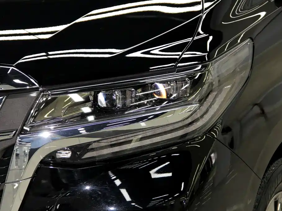 Toyota Alphard 2021 Hybrid 2.5L Premium фото 26