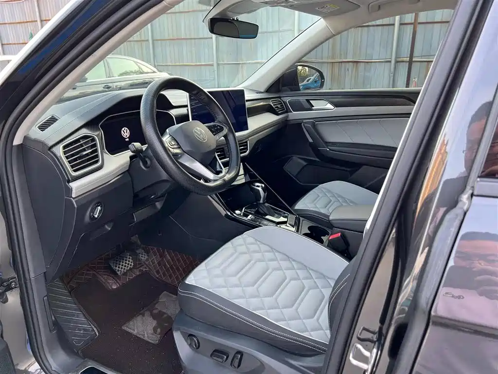 Volkswagen Tayron 2023 280TSI 2WD Luxury Plus Advanced Edition фото 12
