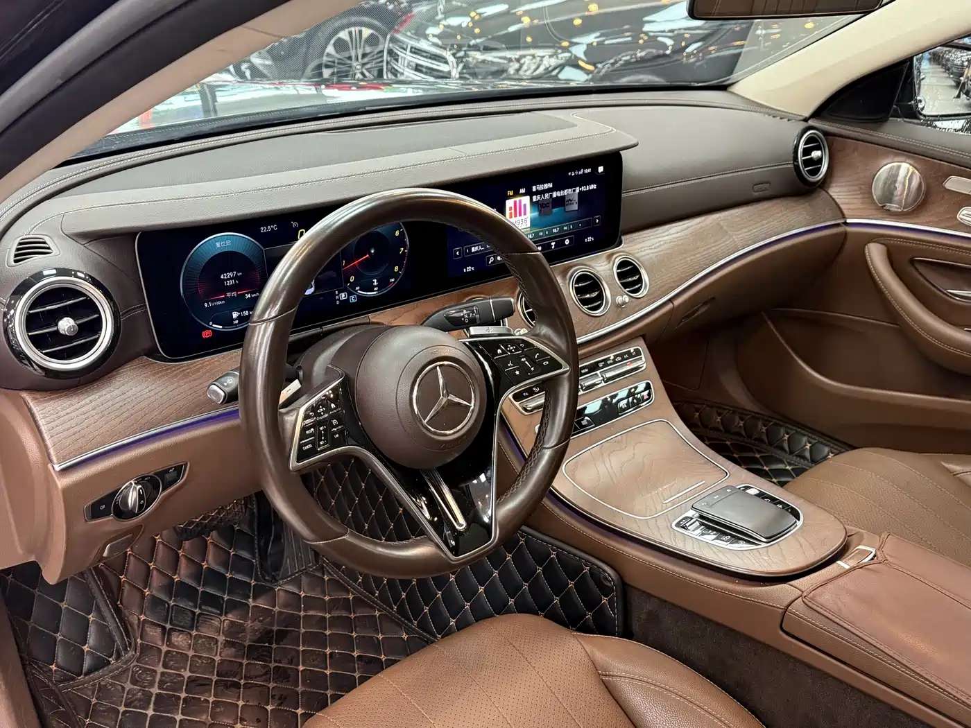 Mercedes-Benz E-Class 2022 E 300 L Luxury фото 9