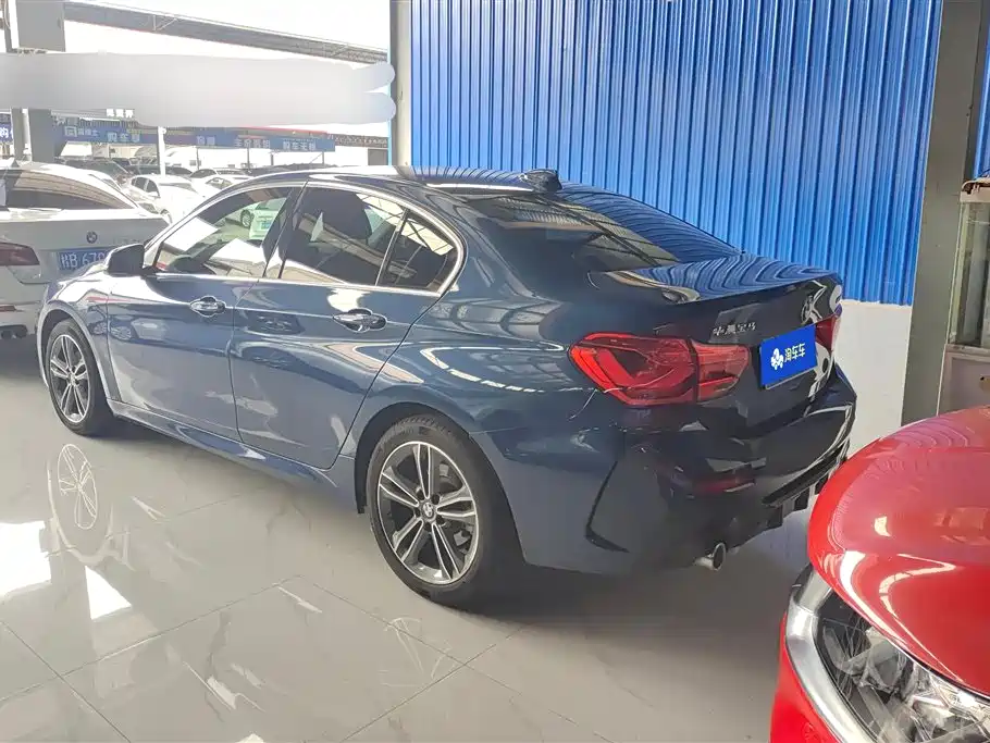 BMW 1 Series 2021 120i M Sport фото 3