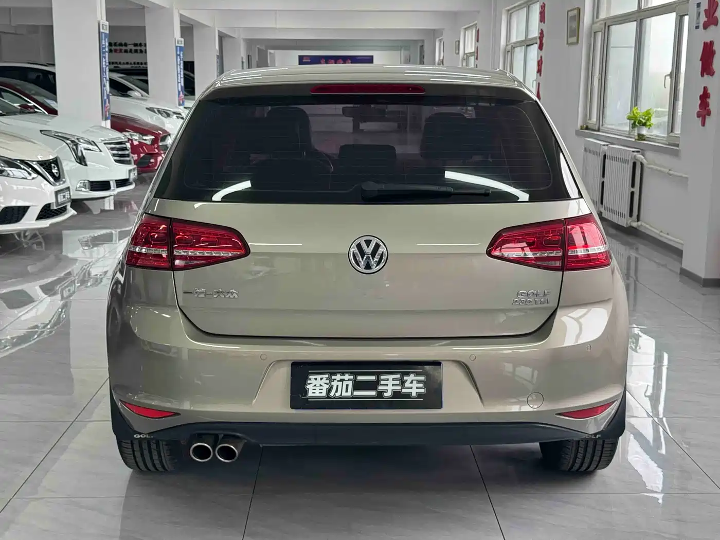 Volkswagen Golf 2016 230TSI Automatic Luxury фото 16