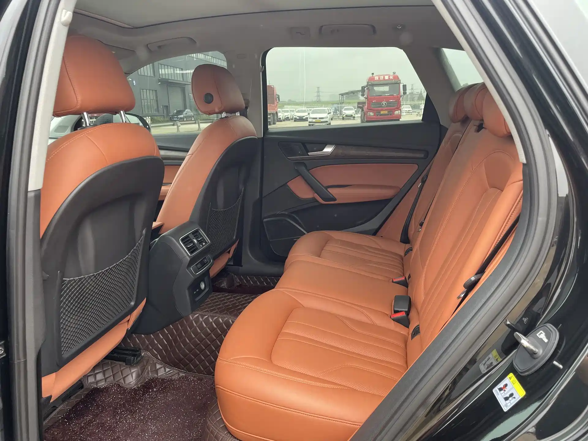 Photo 30 - Audi Q5L