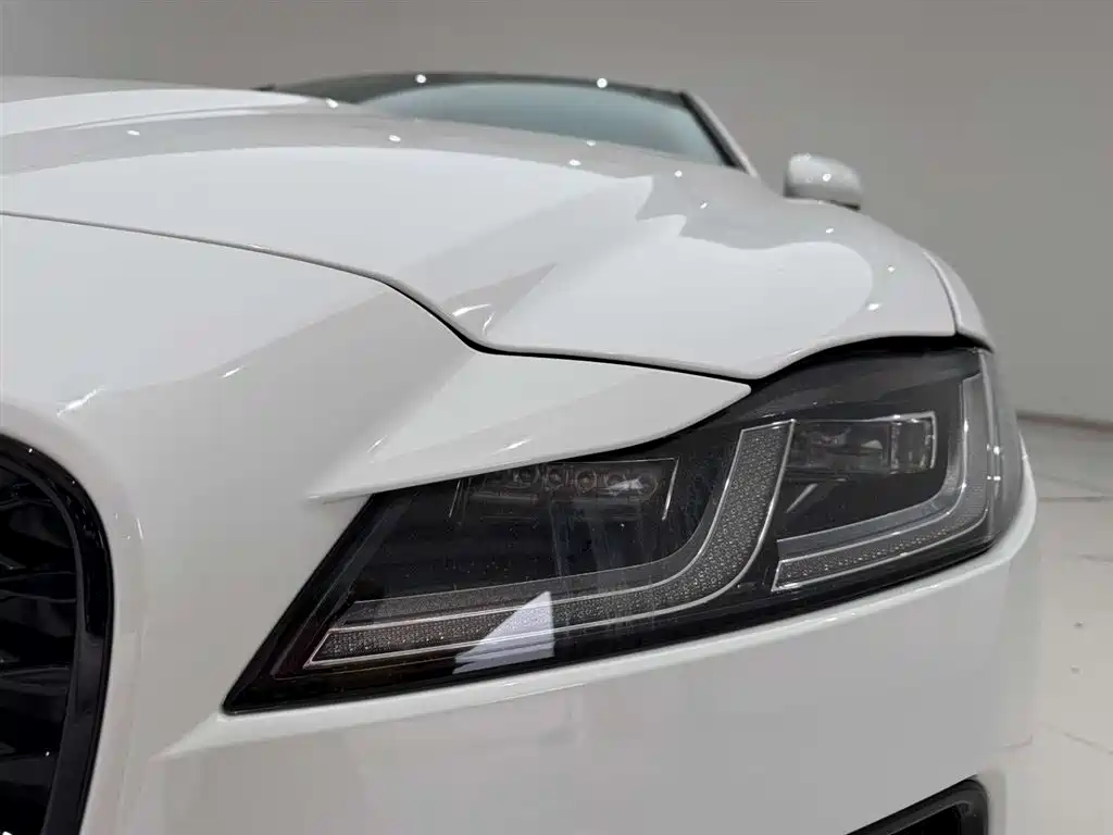 JAGUAR XFL