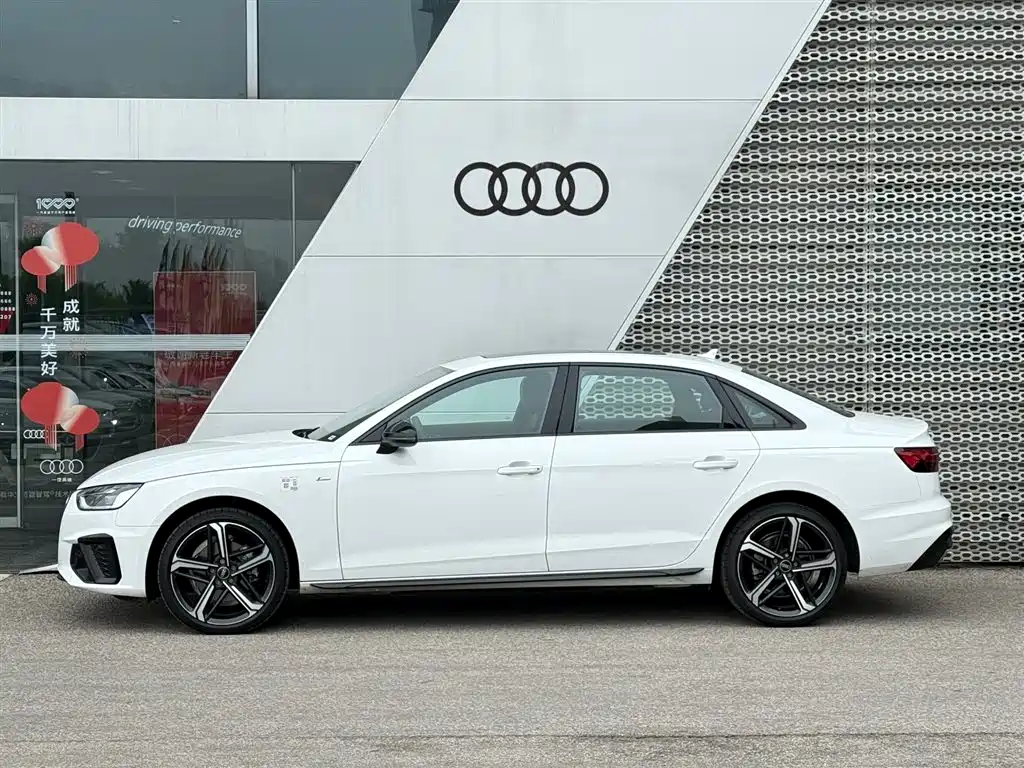 Audi A4L 2024 40 TFSI Luxury Dynamic фото 3