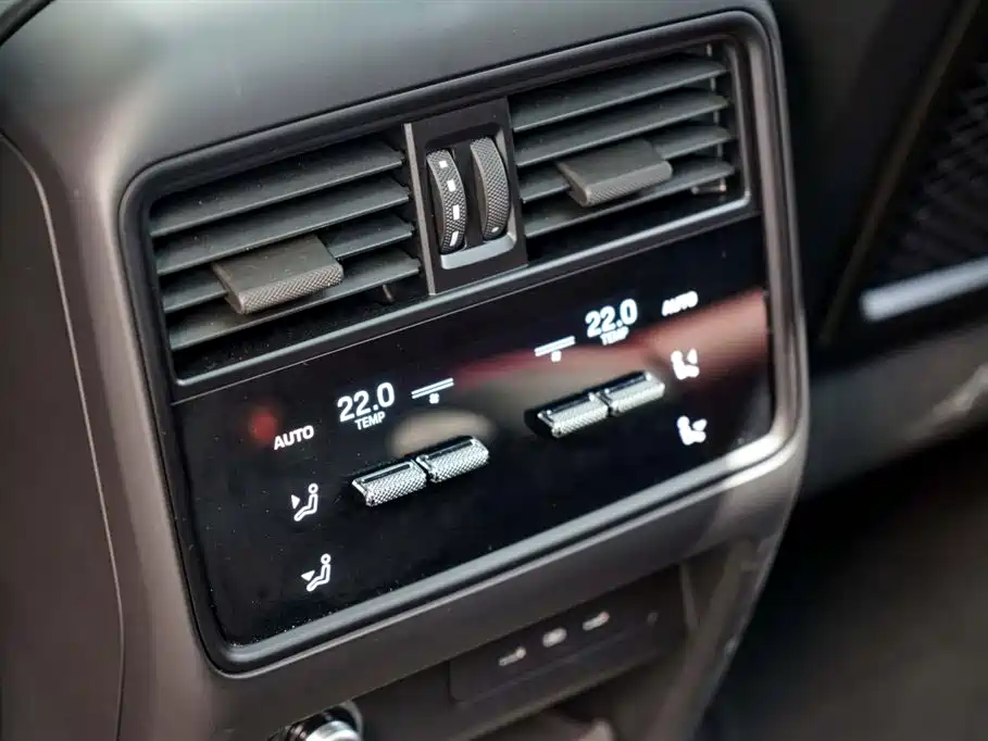 Porsche Cayenne 2025 Cayenne 3.0T Dream Chaser Edition фото 14