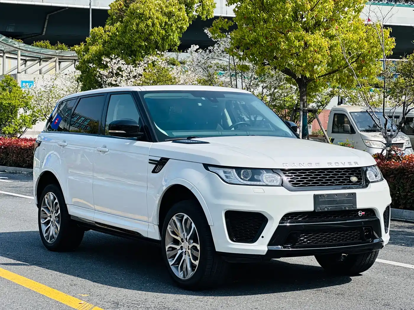 Land Rover Range Rover Sport 2016 Model 3.0 SC V6 HSE DYNAMIC фото 3