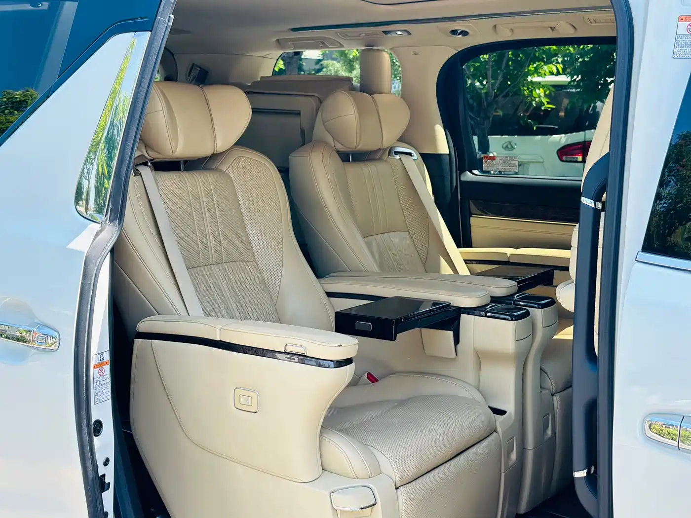 Toyota Alphard 2018 Facelift 3.5L Premium Edition фото 8