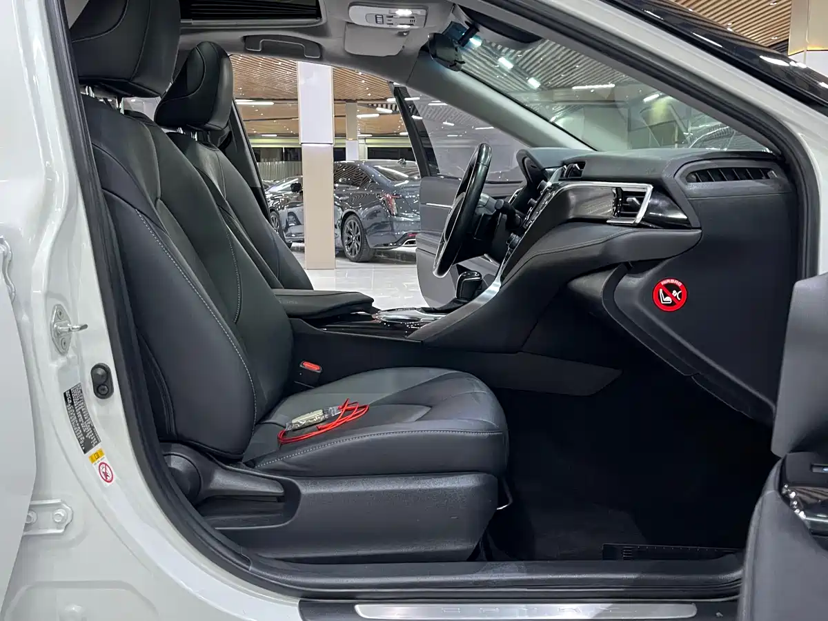 Toyota Camry 2019 2.5S Stylish (China V) фото 8