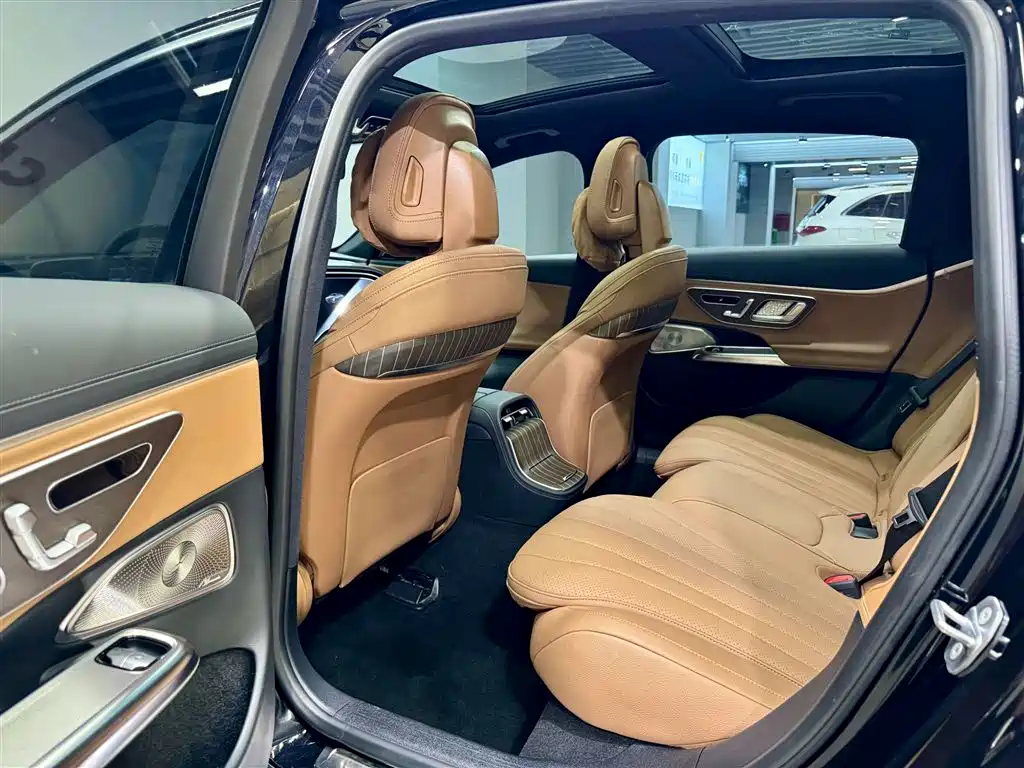 Mercedes-Benz E-Class 2024 Model E 300 L Luxury фото 27