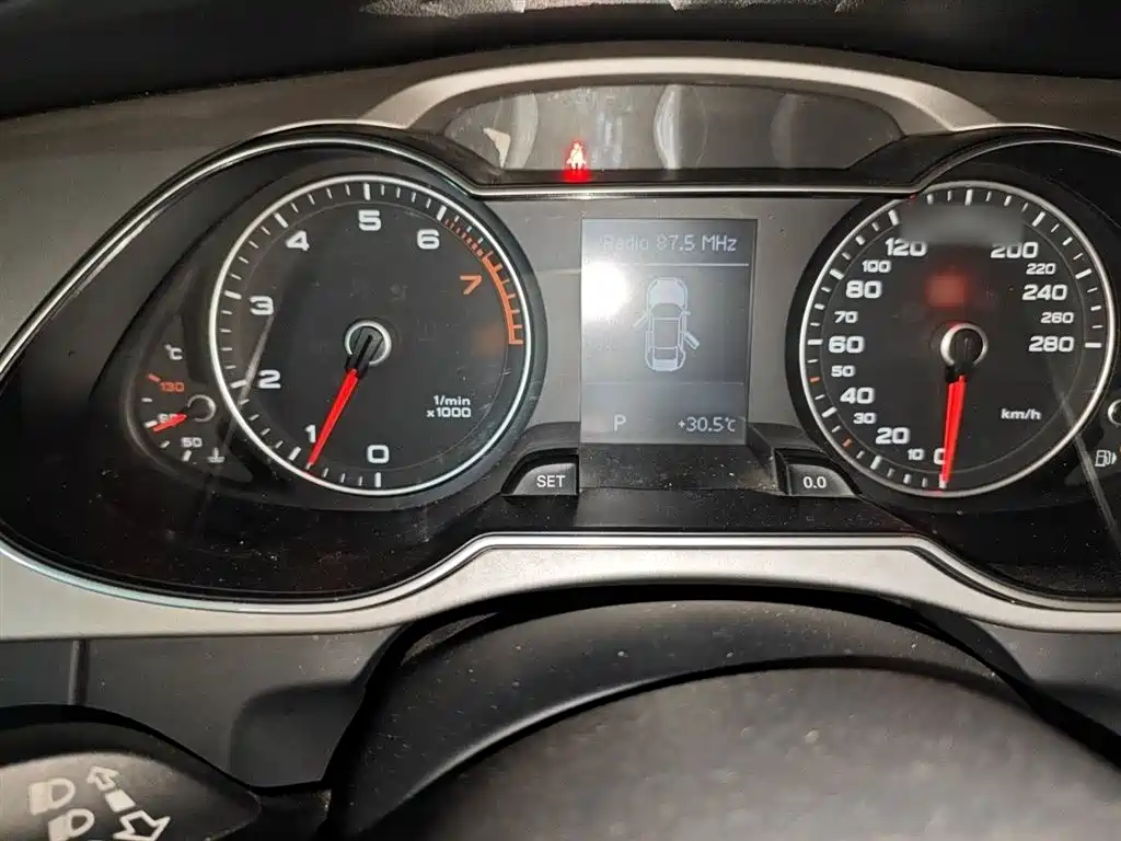 Audi A4L 2015 35 TFSI Auto Standard фото 4