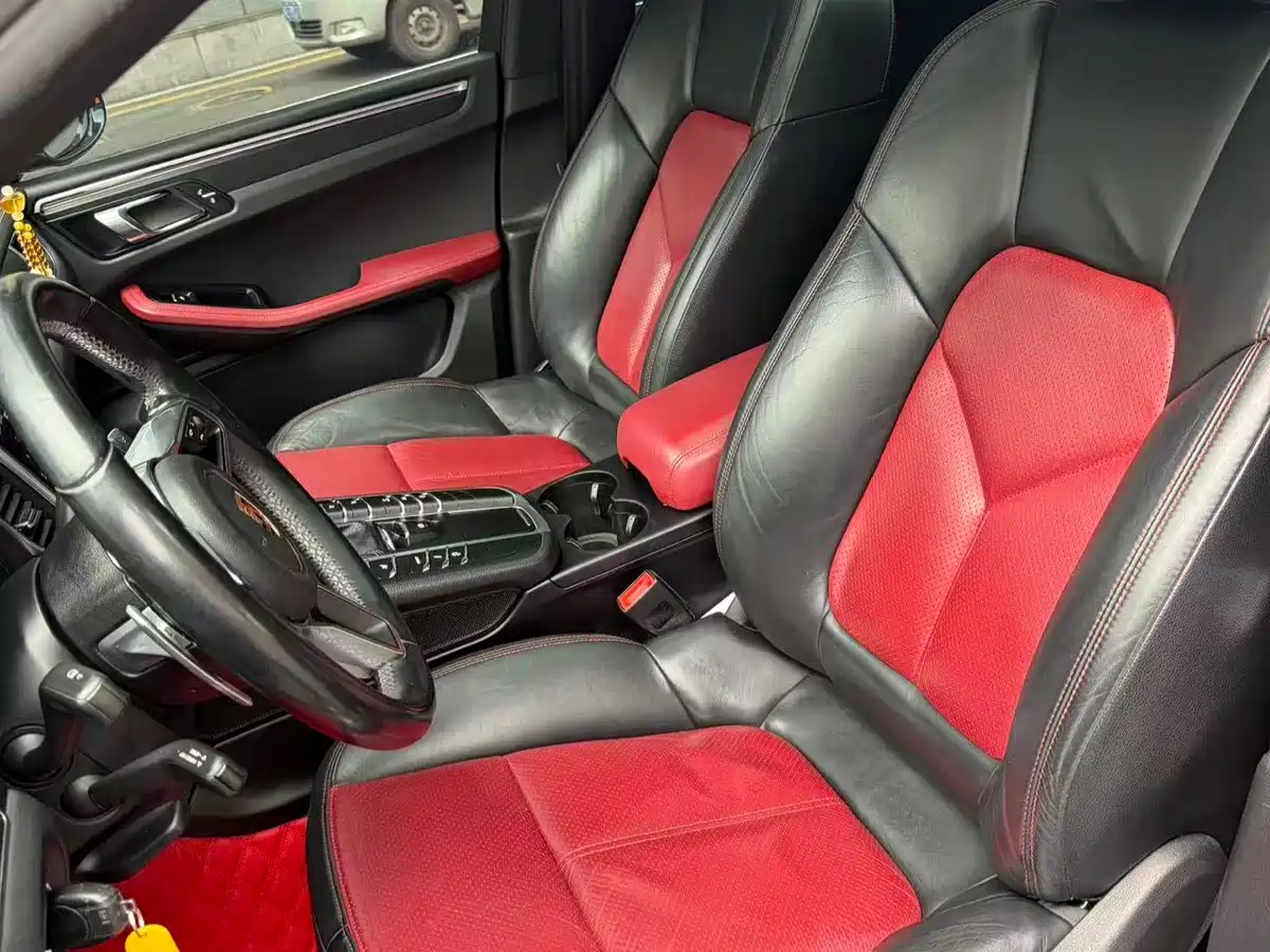 Porsche Macan 2017 Macan 2.0T фото 8