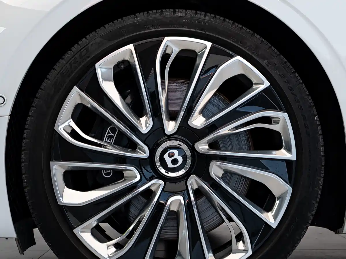 Фото 16 - Bentley Continental