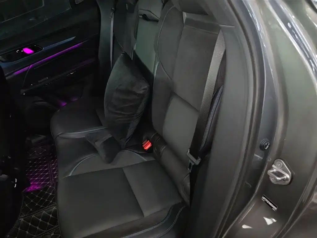 Lynk & Co 05 EM-P 2021 1.5TD PHEV HALO фото 17