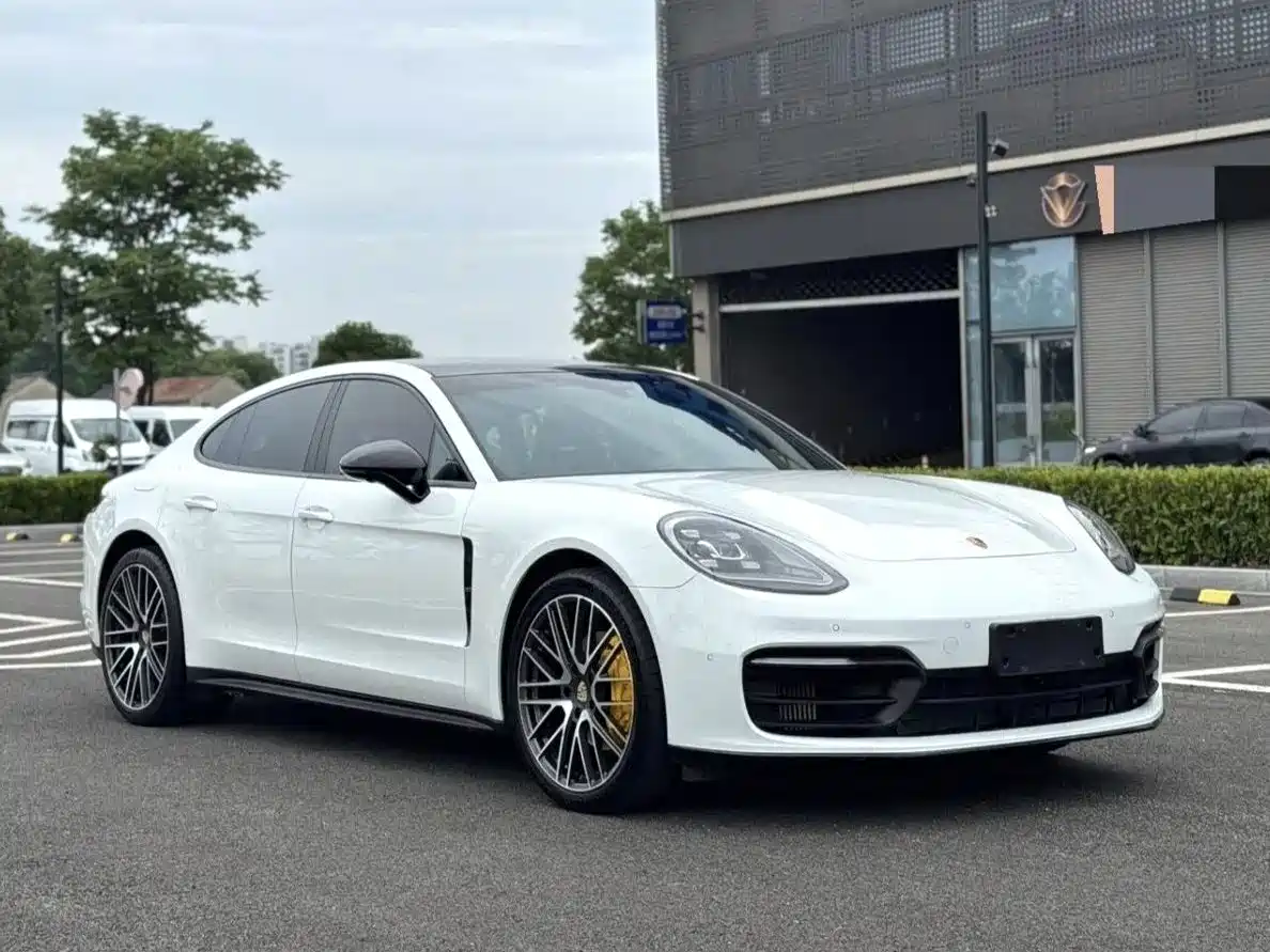 Porsche Panamera 2019 Panamera 4 Sport Turismo 2.9T фото 3