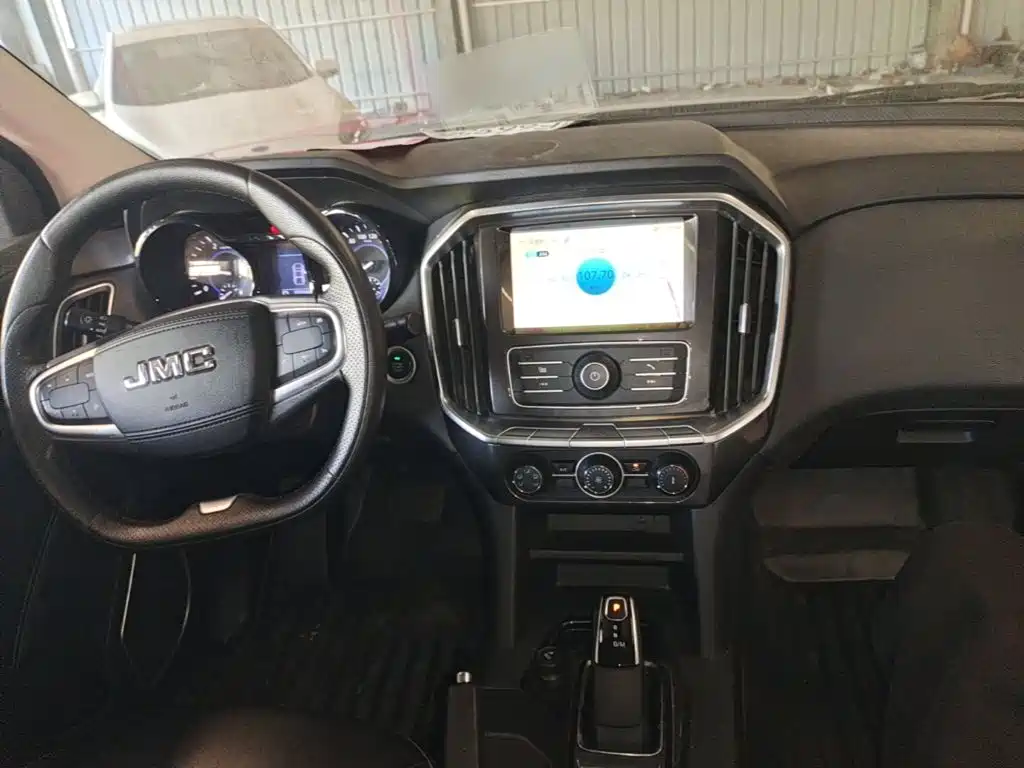 Jiangling Yuhu 7 2021 2020 Model 2.0T Diesel Automatic 2WD Comfort Short Wheelbase China VI JX4D20A6L
