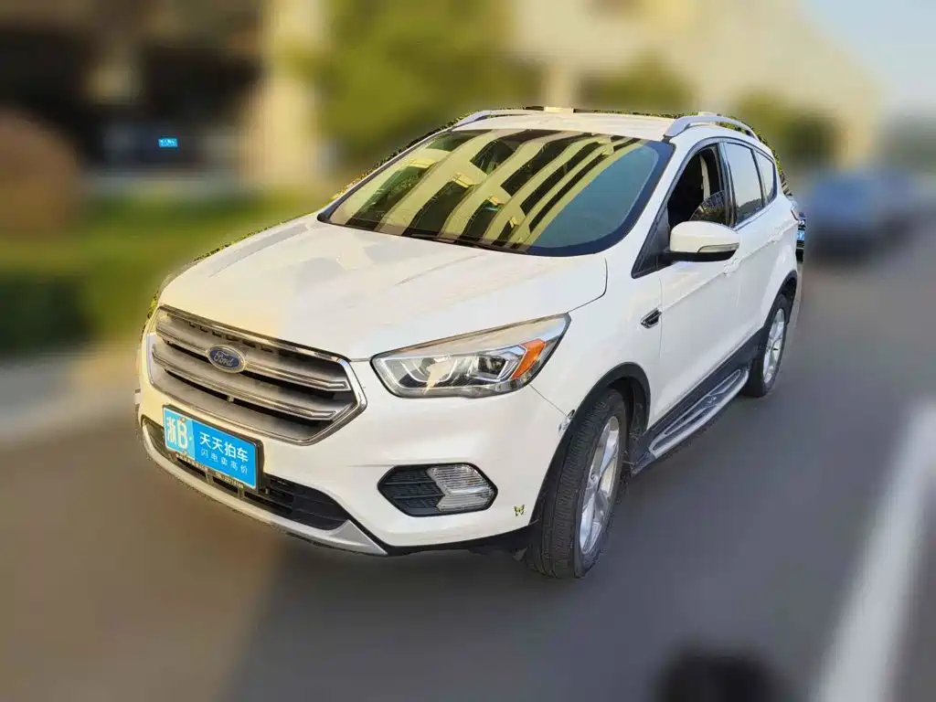 Фото 1 - Ford Kuga