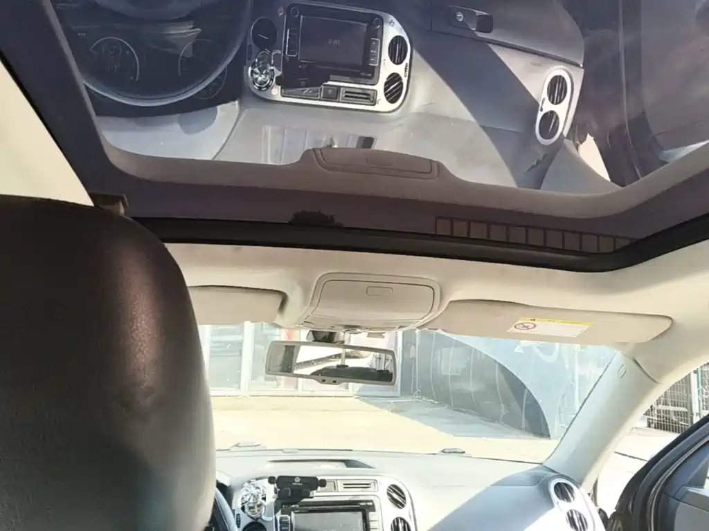 Фото 23 - Volkswagen Tiguan