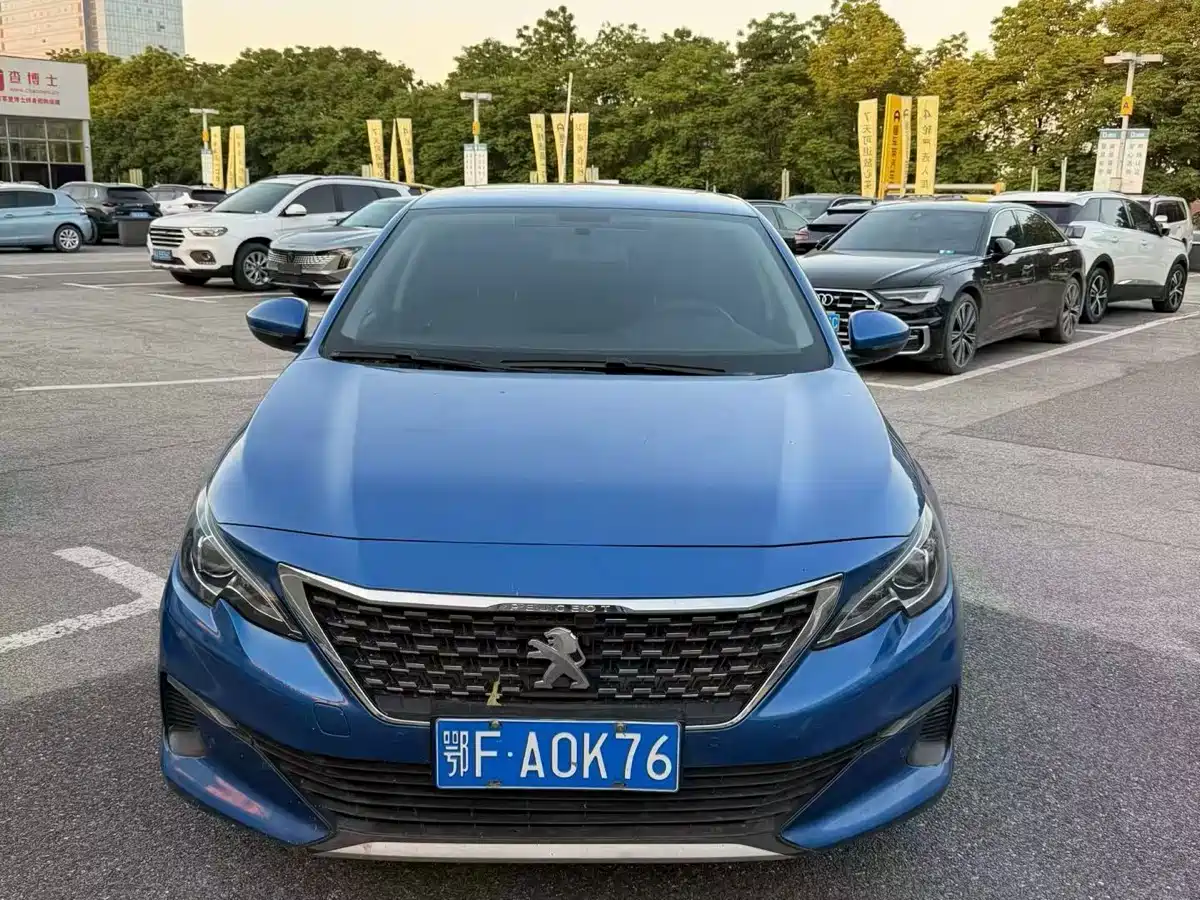 Peugeot 408 2020 360THP 10th Anniversary Commemorative Edition фото 2