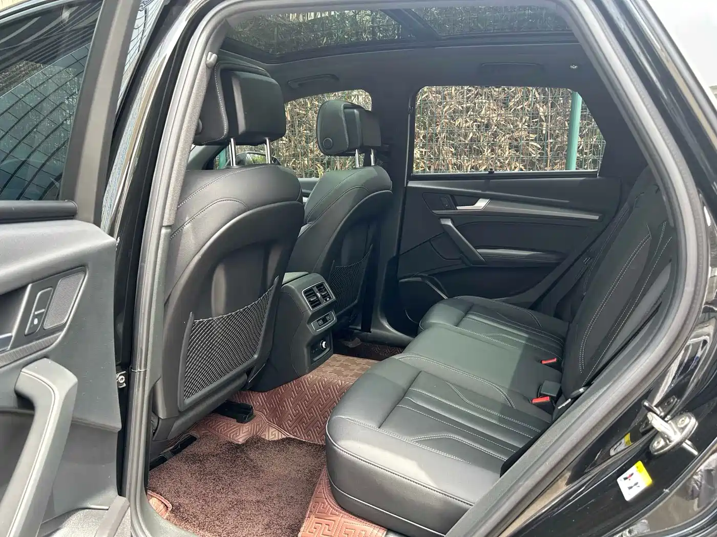 Audi Q5L 2023 40T Luxury Dynamic фото 5