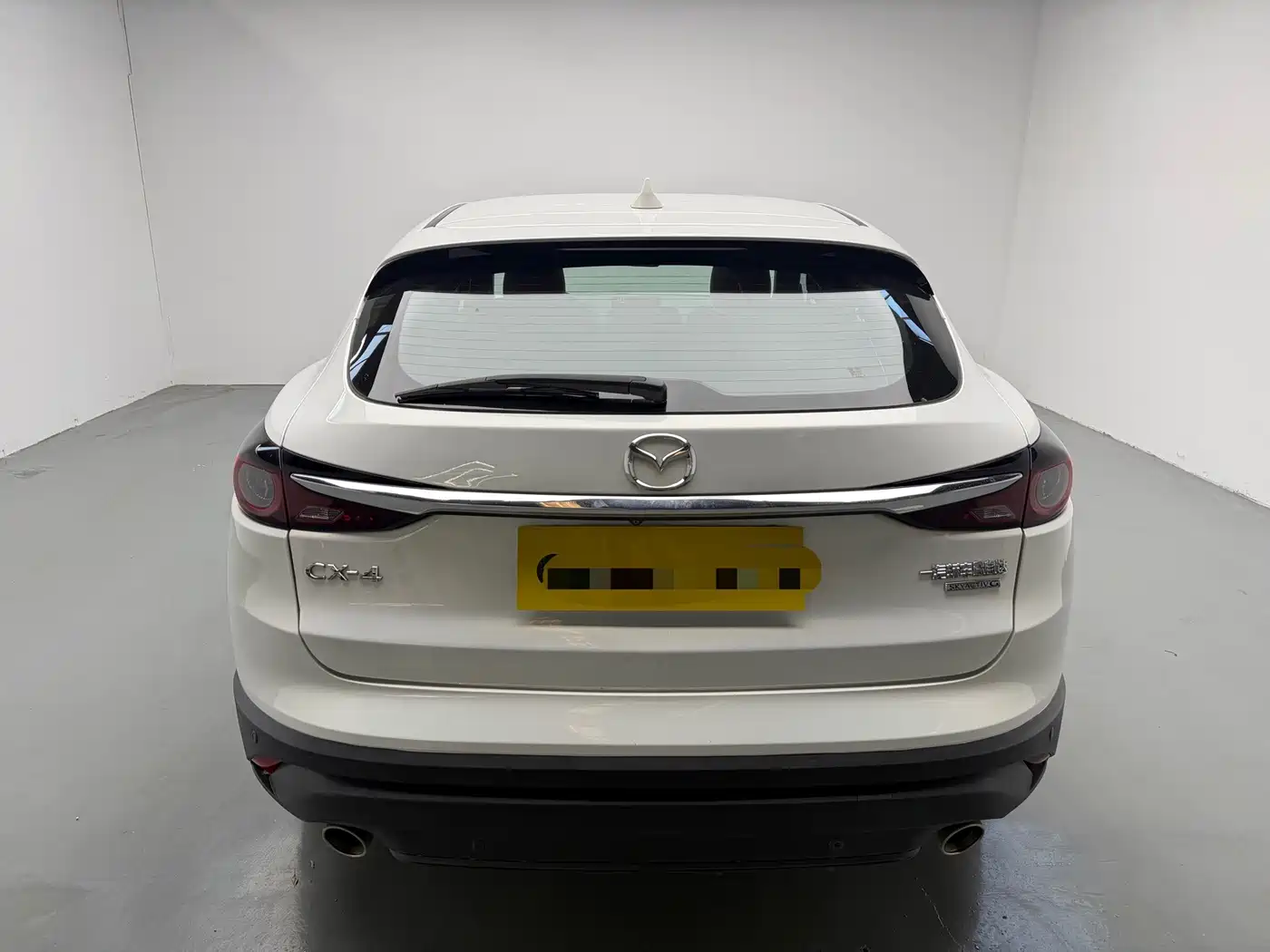 Photo 8 - Mazda CX-4