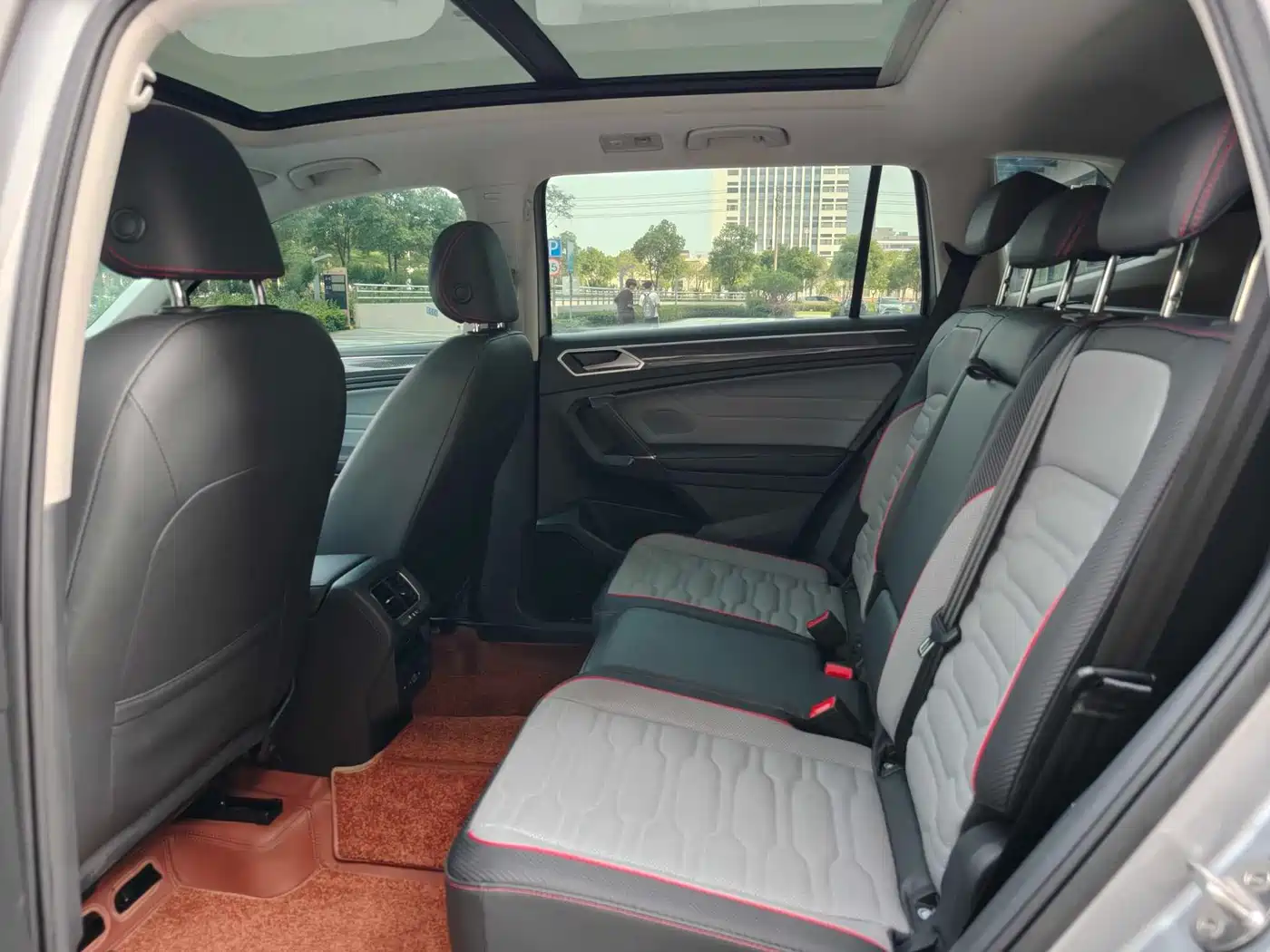 VOLKSWAGEN TIGUAN L NEW ENERGY