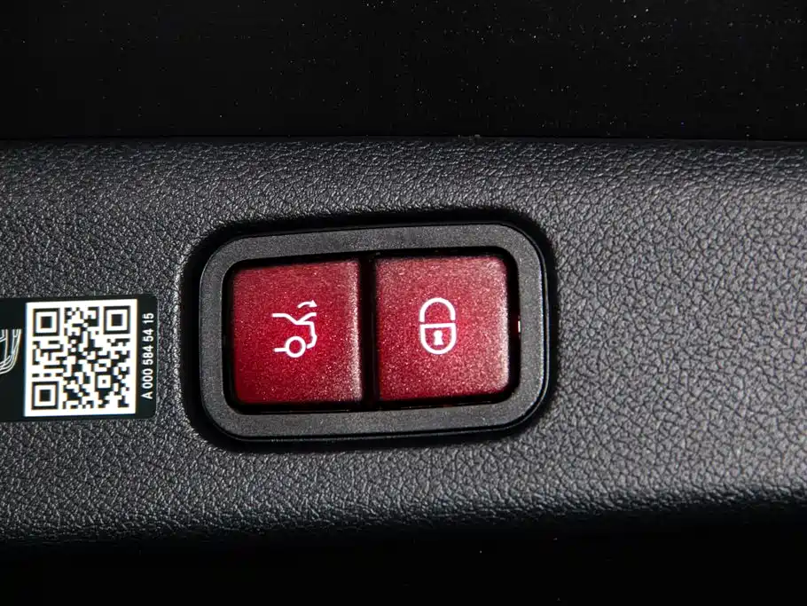 Mercedes-Benz E-Class 2025 E 300 L Luxury фото 34
