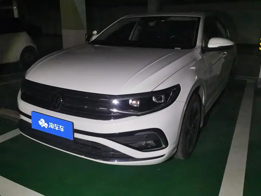 Фото 1 - Volkswagen Bora