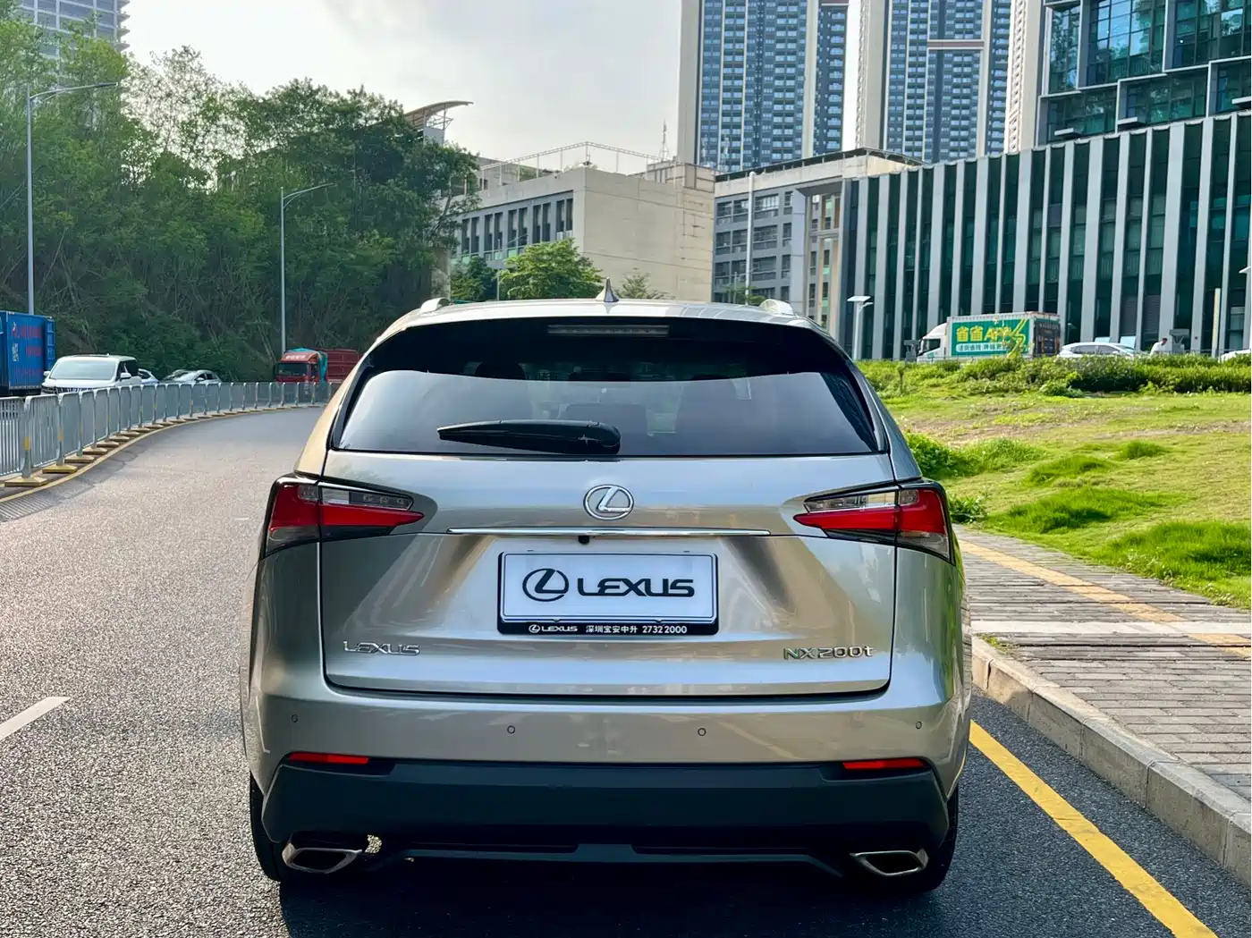 Lexus NX 2015 200t AWD F Sport фото 13
