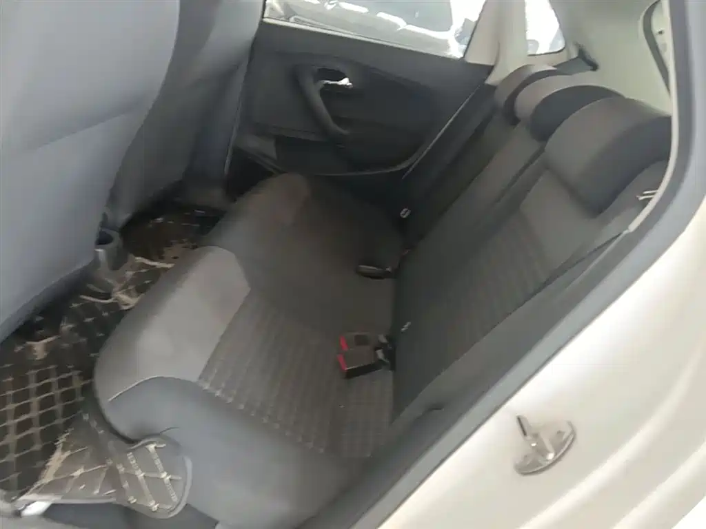 Volkswagen Polo 2018 1.5L Auto Comfort фото 17