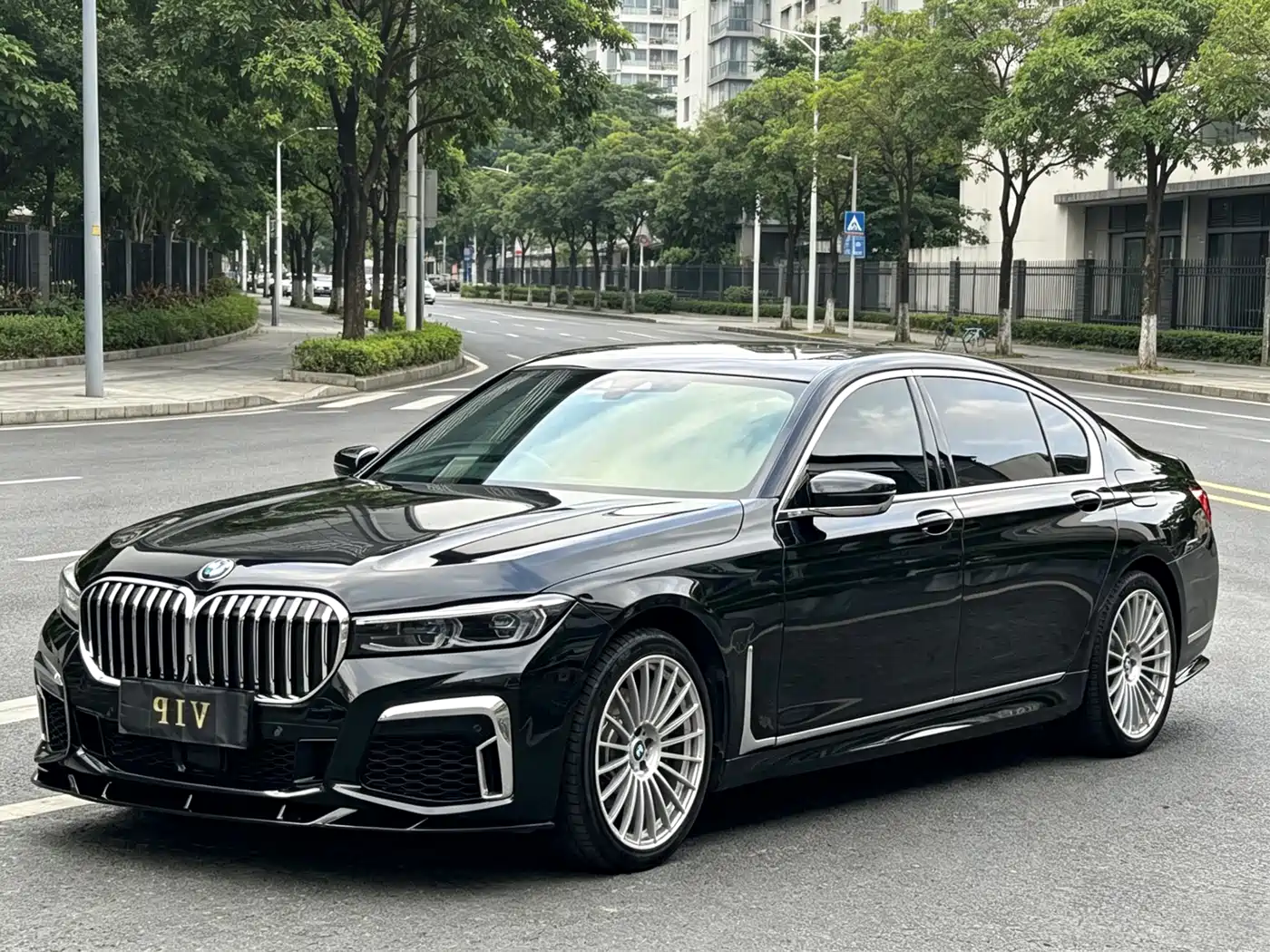 BMW 7 Series 2017 740Li xDrive Luxury Edition