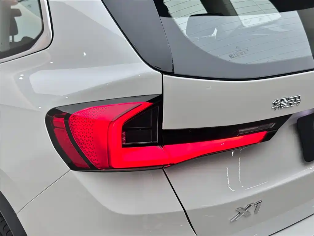 BMW X1 2024 sDrive25Li X Design Package фото 20