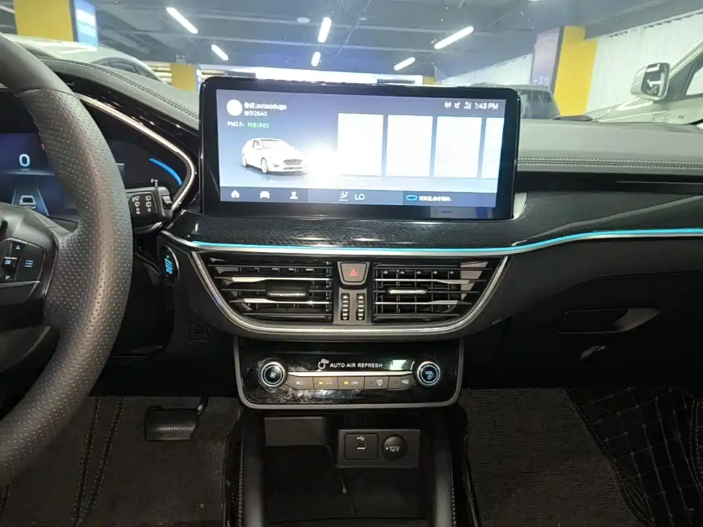 Ford Focus 2022 2021 Hatchback EcoBoost 180 Auto Trend