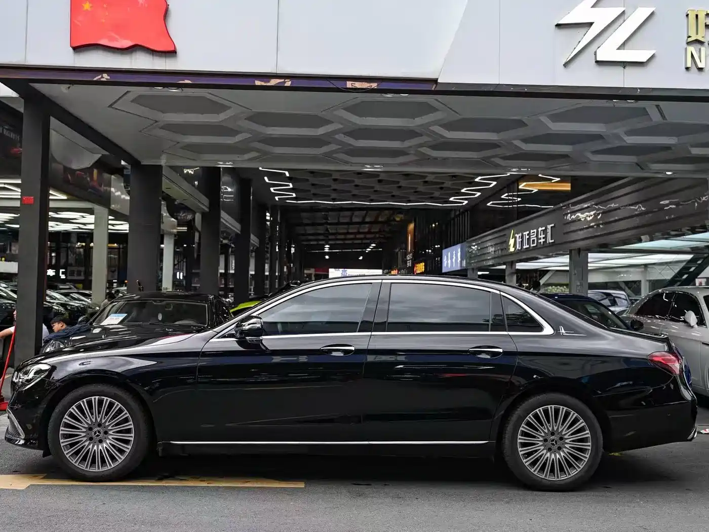 Mercedes-Benz E-Class 2022 Facelift E 300 L Luxury Style фото 3