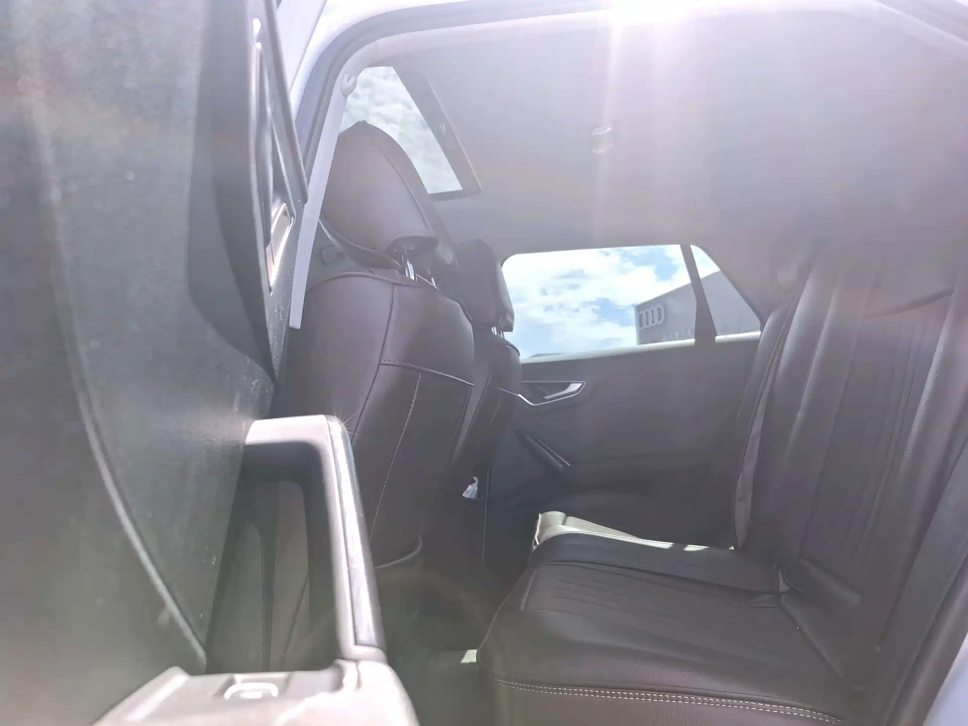 Фото 14 - Audi Q2L
