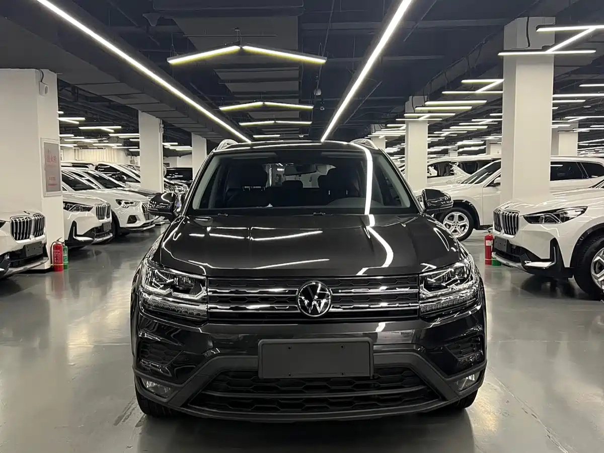 Volkswagen Tharu 2022 280TSI FWD Luxury Edition фото 2