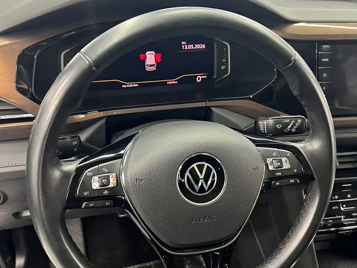 Volkswagen Tharu 2022 280TSI FWD Luxury Edition фото 11