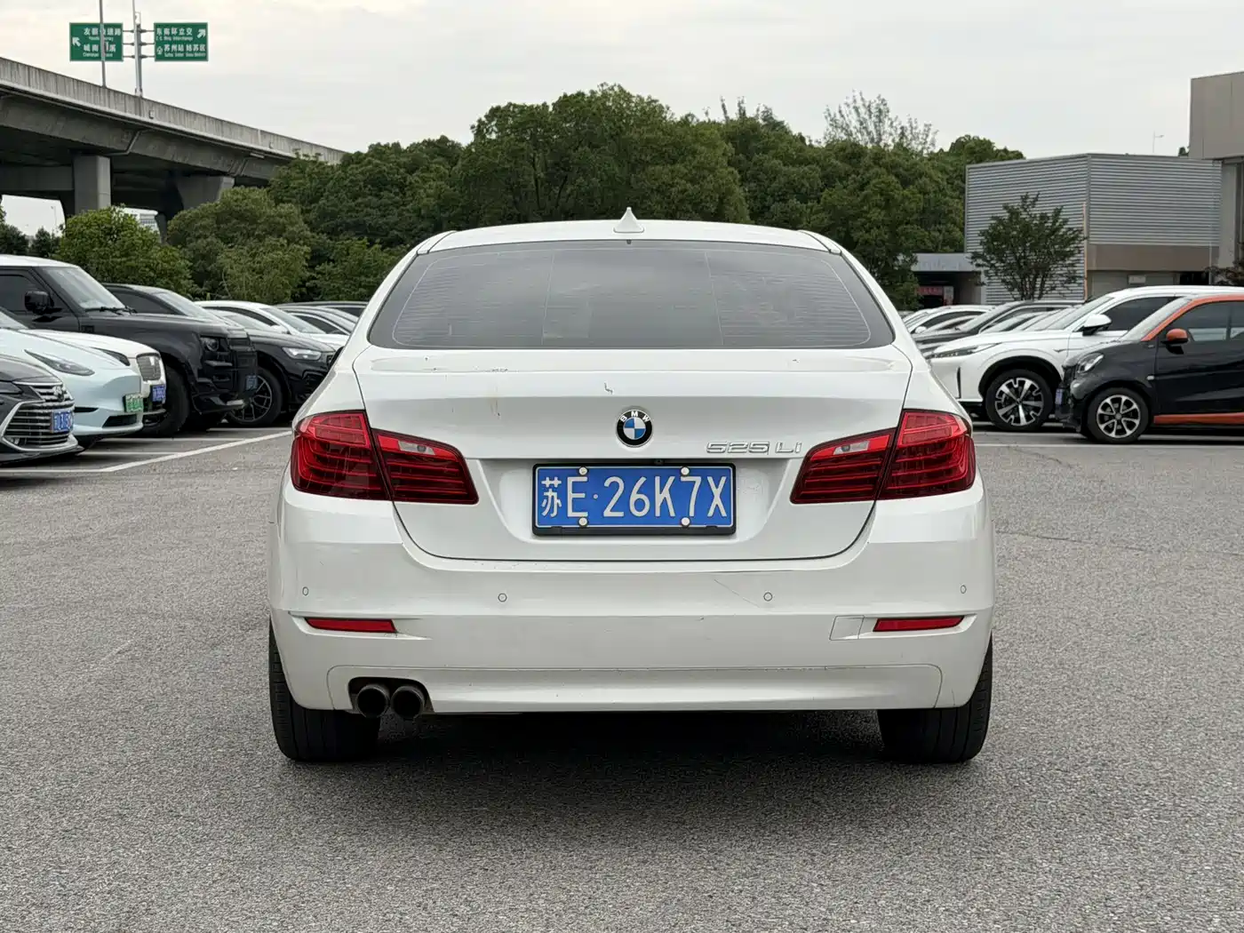 BMW 5 Series 2017 525Li Leading Edition фото 8