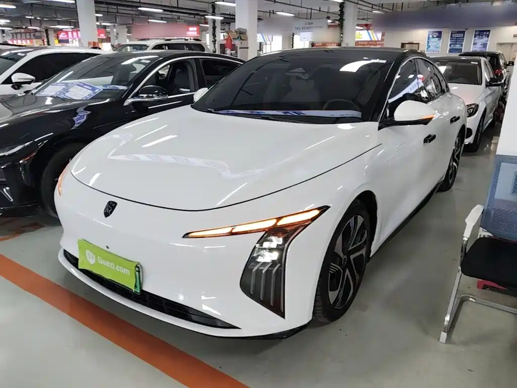2025 Dongfeng Fengxing Stellar S7
