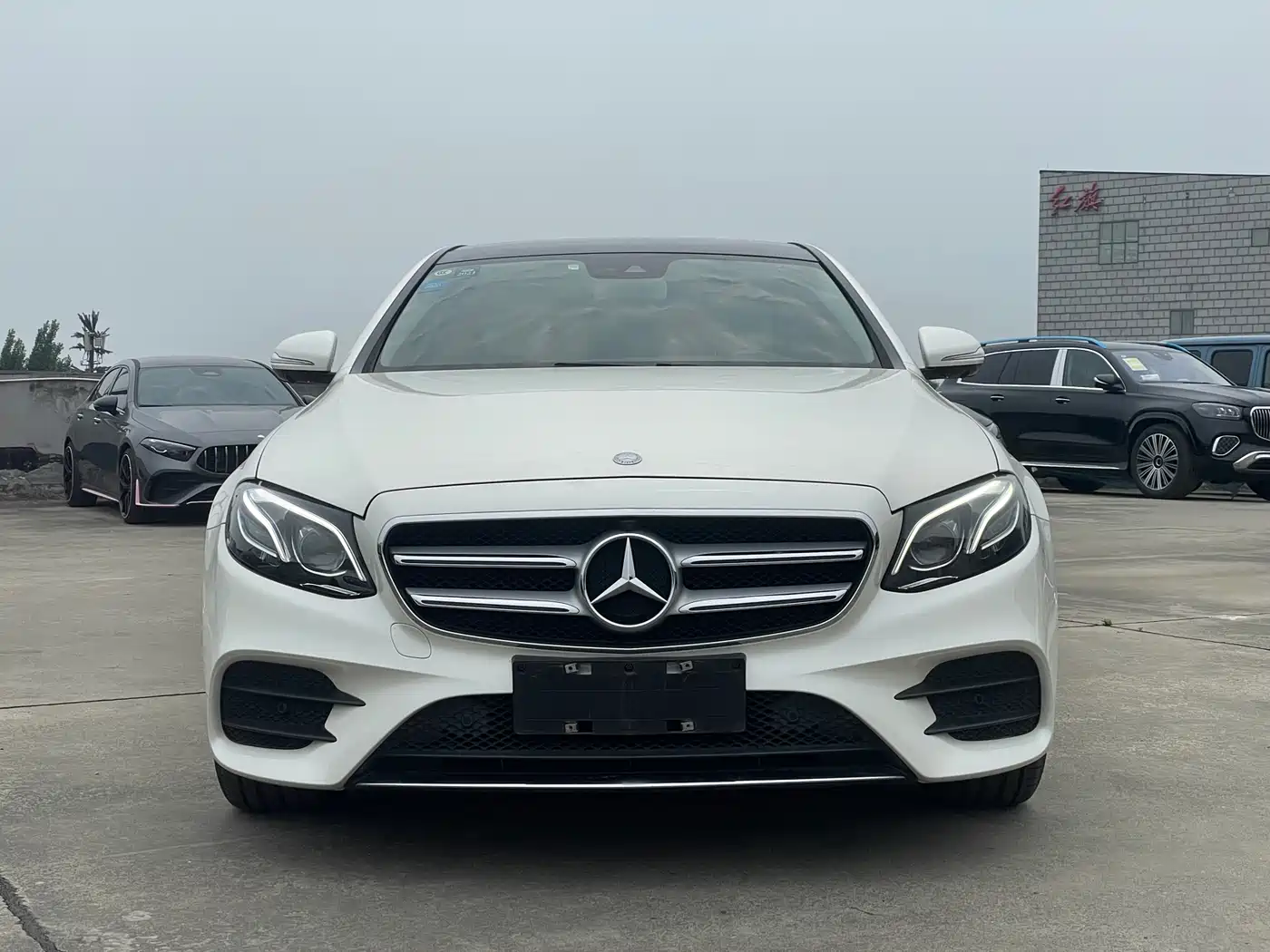 Mercedes-Benz E-Class 2016 E 300 L Sport Luxury фото 3